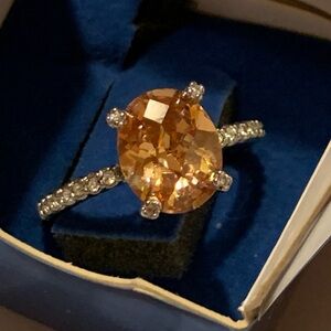 Elegant Gold and Silver Women's Ring